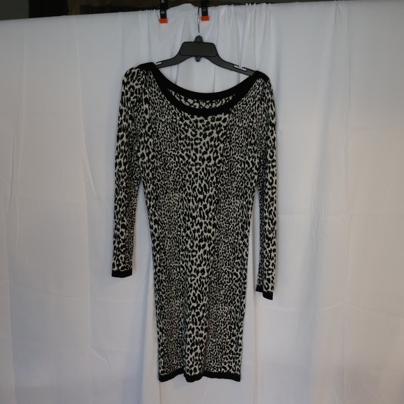 French Connection Dress, Lepard Print figure flattering knit. - Picture 11 of 16